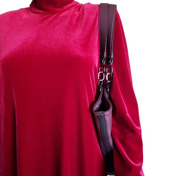 Simply Vera by Vera Wang Large Shoulder Bag Tote Maroon Fades to Black - Picture 3 of 16